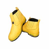 Botina Original New Holland Tam  44 Couro Amarela